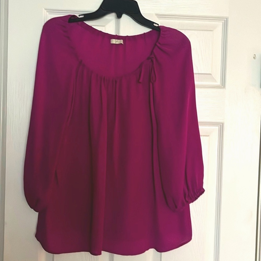 Joie dark pink flowy top/blouse. 3/4 sleeves